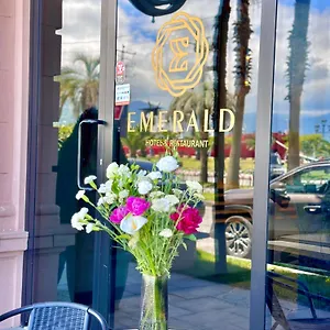 3* Otel Emerald